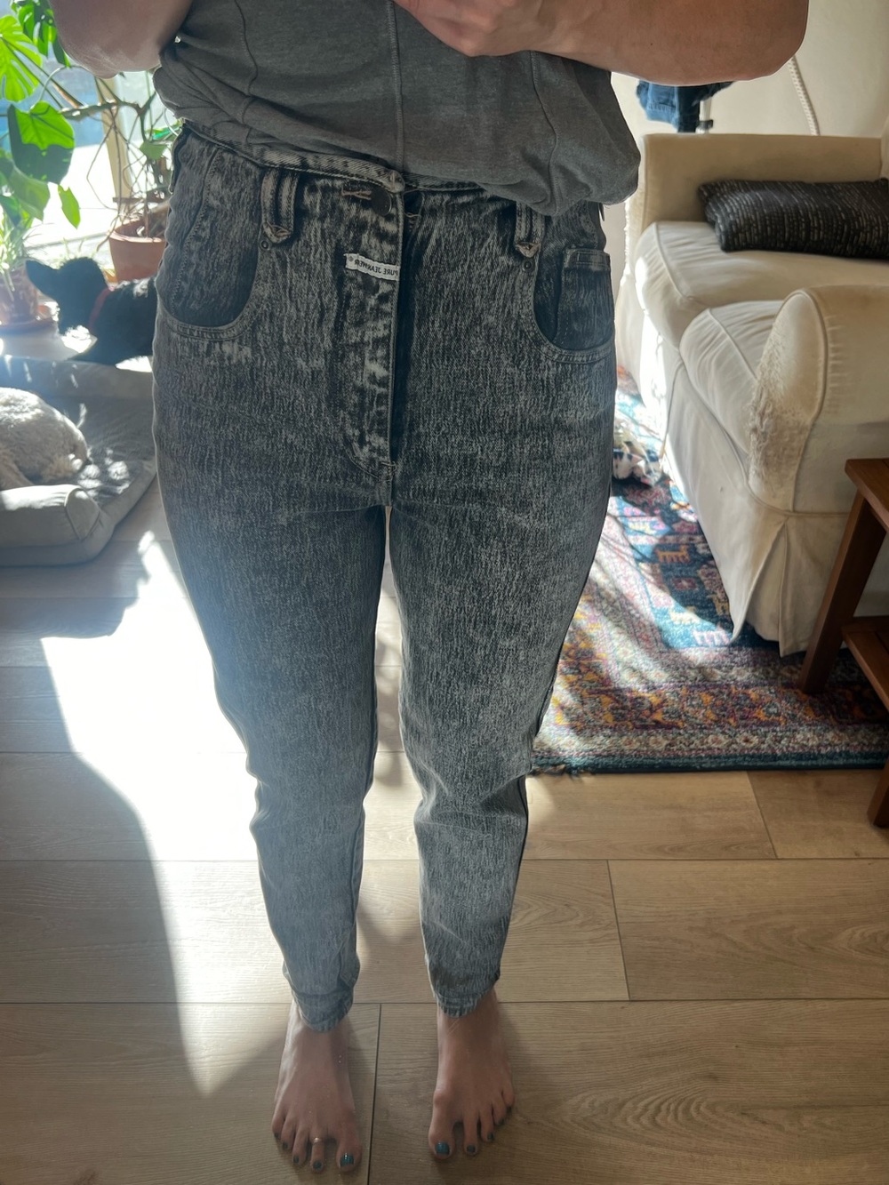 Vintage High-Waist Gray Acid-Wash Women’s Jeans